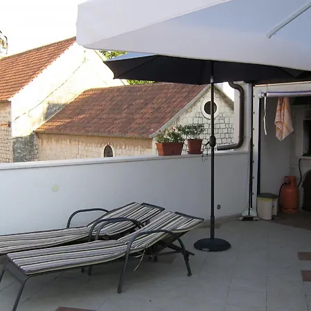 Klaudija S Charming & - One Bedroom Apartment Trogir